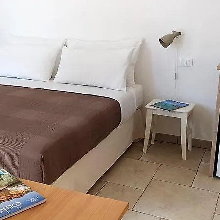 Dimora Monsignore Apartment