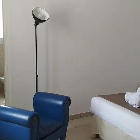 Dimora Monsignore Apartamento Torre Lapillo