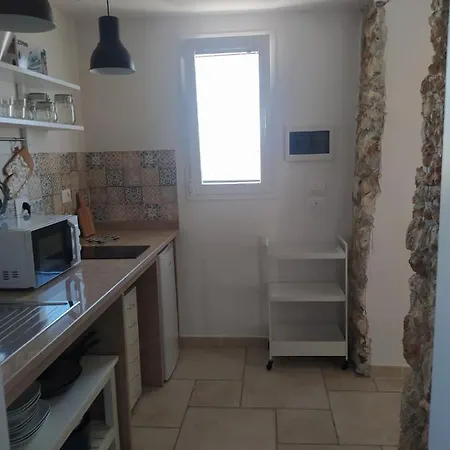 Dimora Monsignore Apartment Torre Lapillo