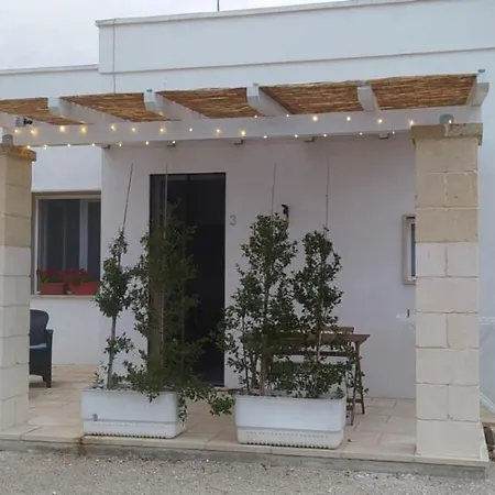 Dimora Monsignore Apartment Torre Lapillo